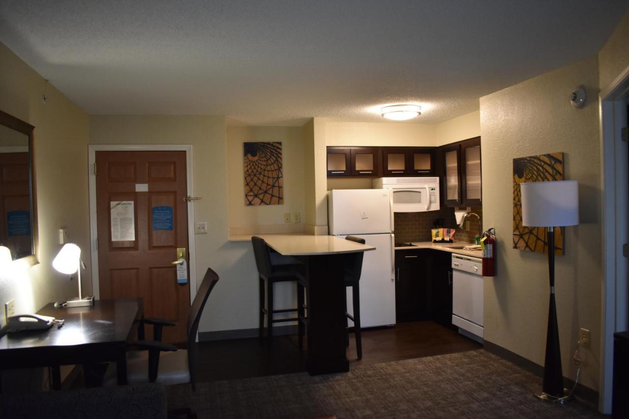 Hotel Staybridge - South Brunswick By Ihg