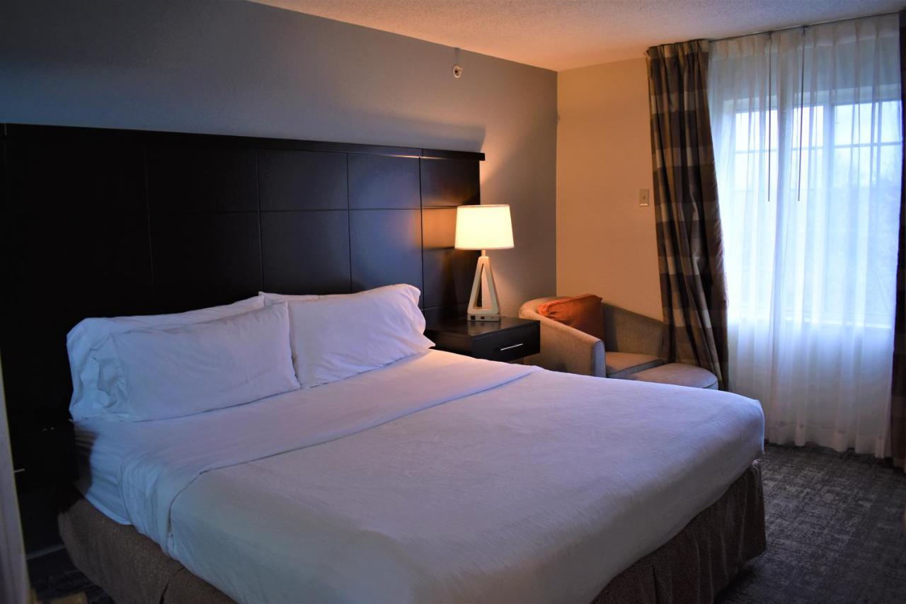 Staybridge - South Brunswick By Ihg Hotel