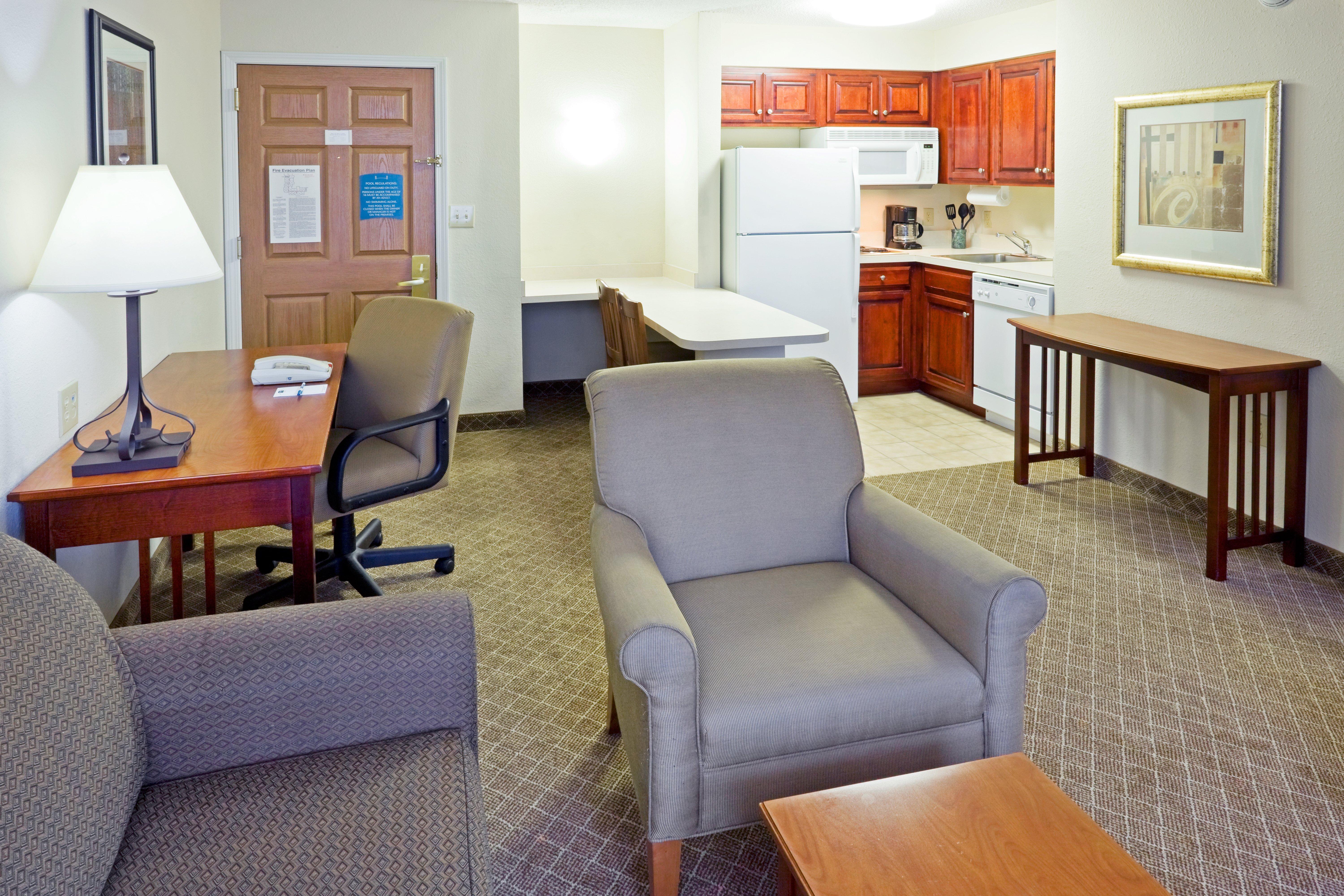 Staybridge - South Brunswick By Ihg Hotel 3*