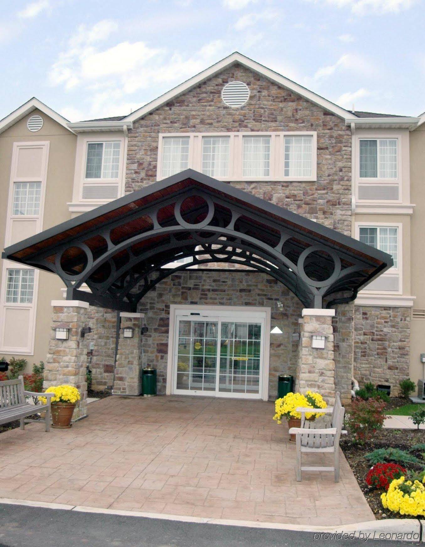 Staybridge - South Brunswick By Ihg Hotel 3*